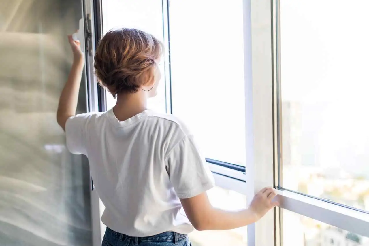 Aprire le finestre a maggio fa bene? Ecco cosa dice l’esperto Immagine selezionata