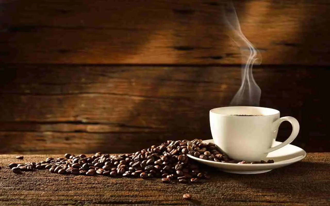 Basta caffè! Ecco il frutto che ti dà energia naturale senza nervosismo