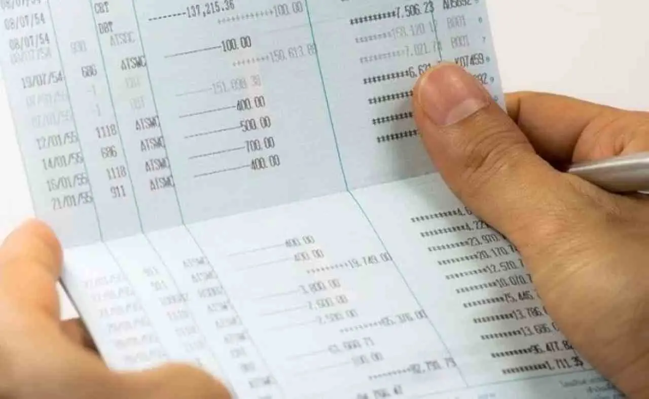 Allarme conto corrente: senza questo documento il rischio è il blocco. Scopri subito cosa fare Immagine selezionata