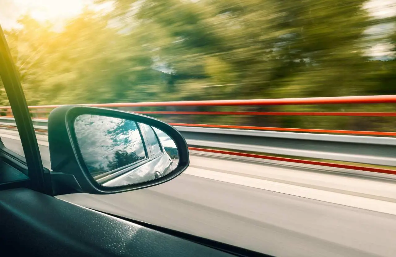 Nuovi autovelox in arrivo: da quale distanza ti beccano (e perché frenare all’ultimo non serve più) Immagine selezionata